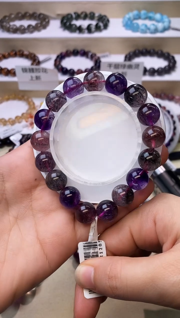 【闪购商品】水晶手链未镶嵌黑加仑超七12m+