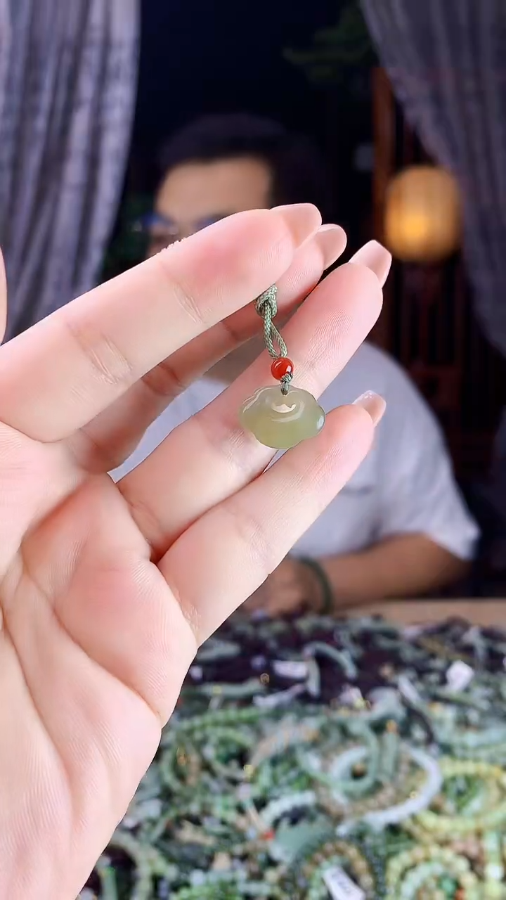 和田玉未镶嵌挂件多样性发货拍一发一