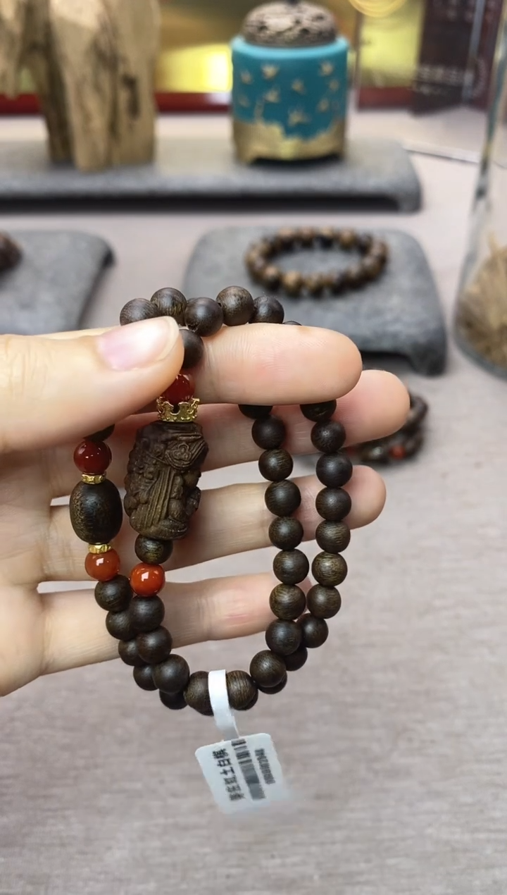 【闪购商品】沉香手串芽庄红土白棋楠0.6+扎基双圈沉水 设计