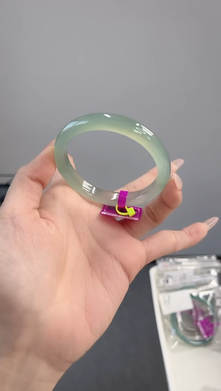 【闪购商品】玛瑙/玉髓手镯未镶嵌53-54圈