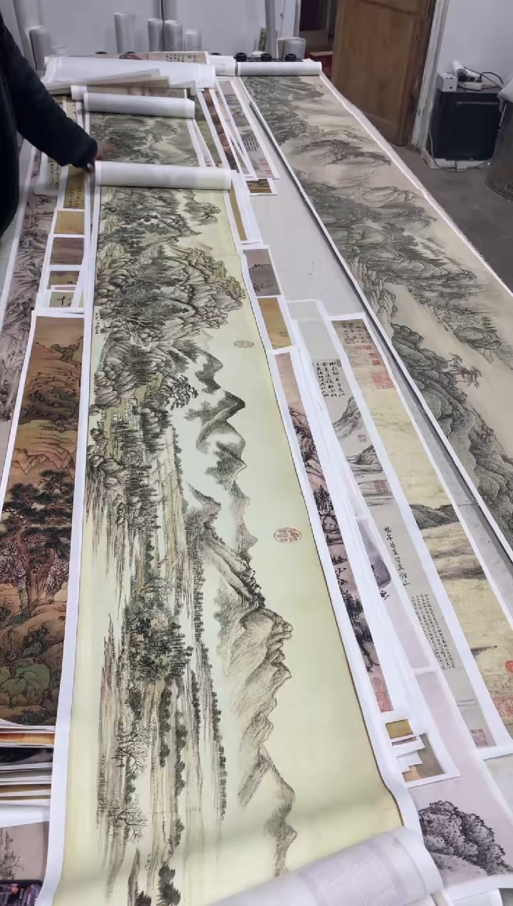 王翚 层峦晓色  微喷复刻