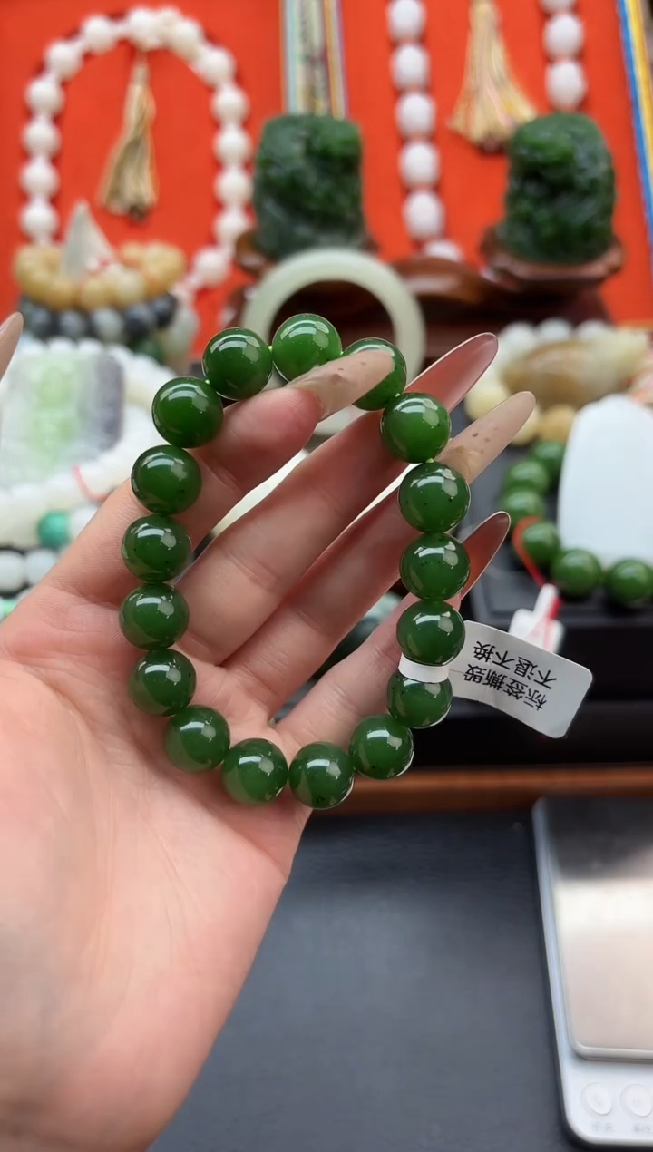 未镶嵌手串和田玉董小姐推荐 多样性发货 拍一发一by12