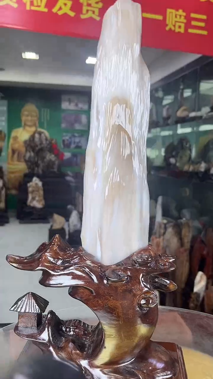 缅甸天然树化玉摆件