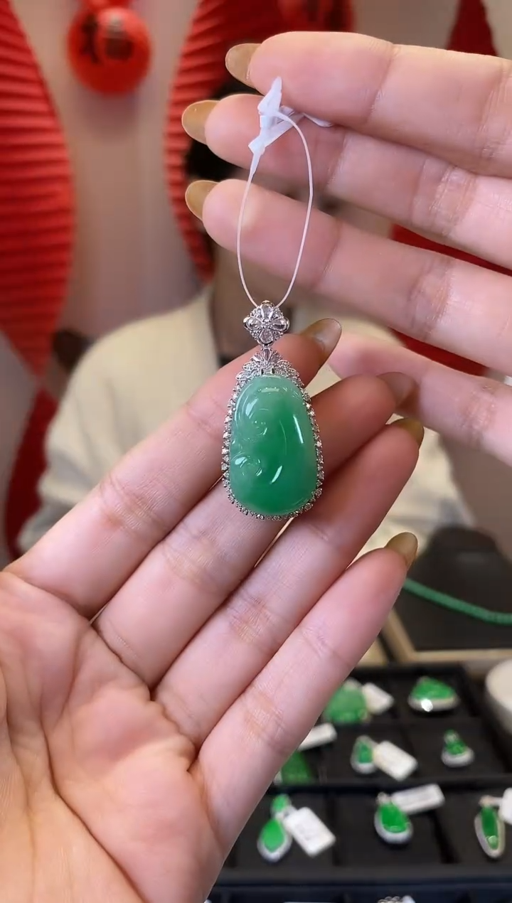 【闪购商品】翡翠颈饰18K金镶嵌D0688 如意 含运营费