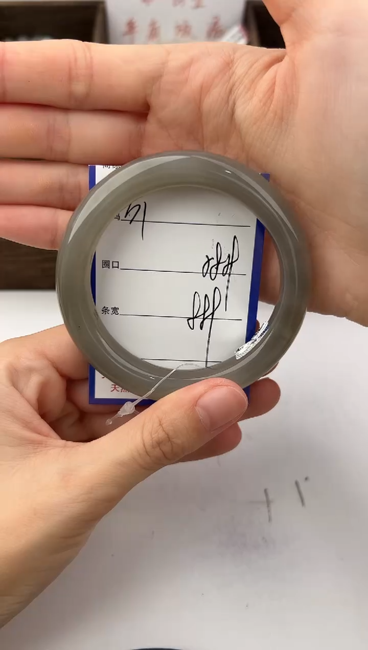 未镶嵌手镯和田玉31颜色微差无瑕疵