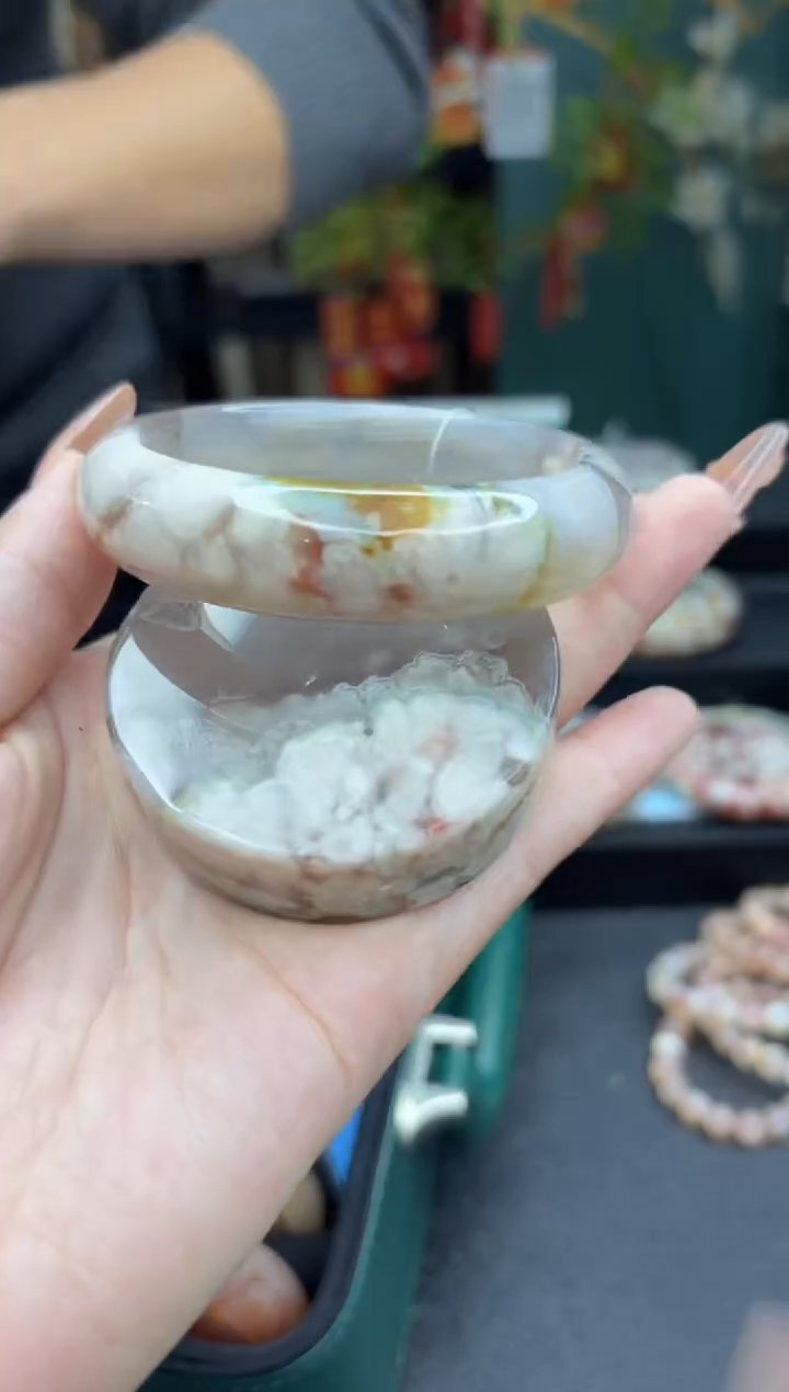 【闪购商品】石英质玉手镯未镶嵌703（59圈赠送镯心）