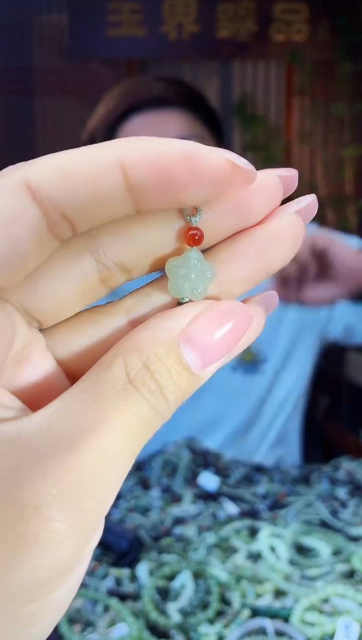 和田玉未镶嵌挂件拍一发一多样性发货