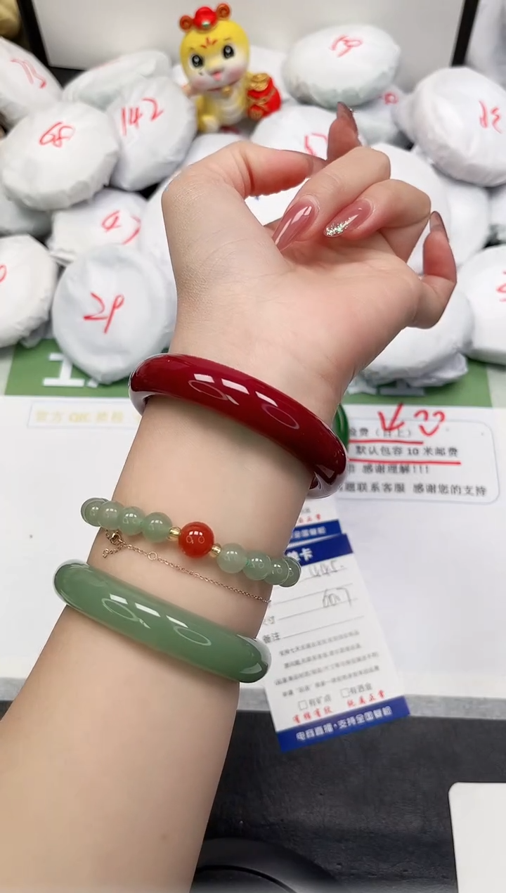 【闪购商品】石英质玉手镯未镶嵌445-60.7