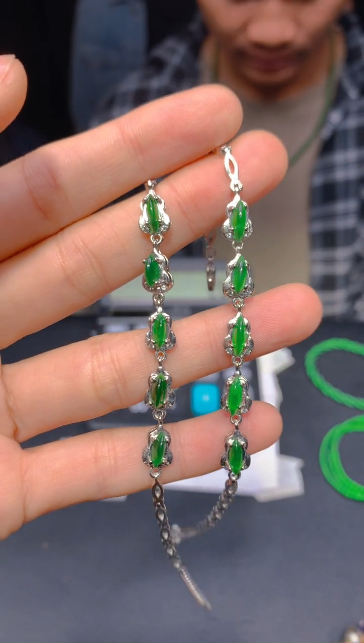 【闪购商品】定制翡翠未镶嵌111多样性发货（发其一）