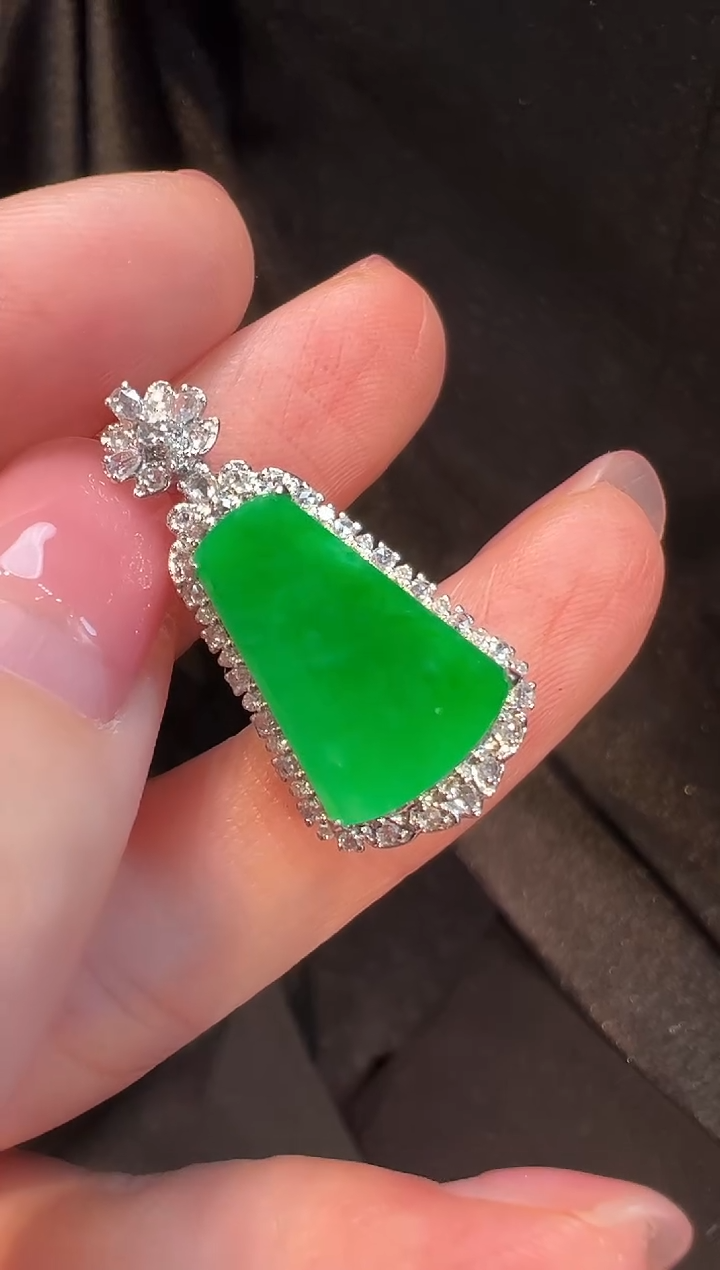 吊坠(不含链)18K金镶嵌翡翠L6