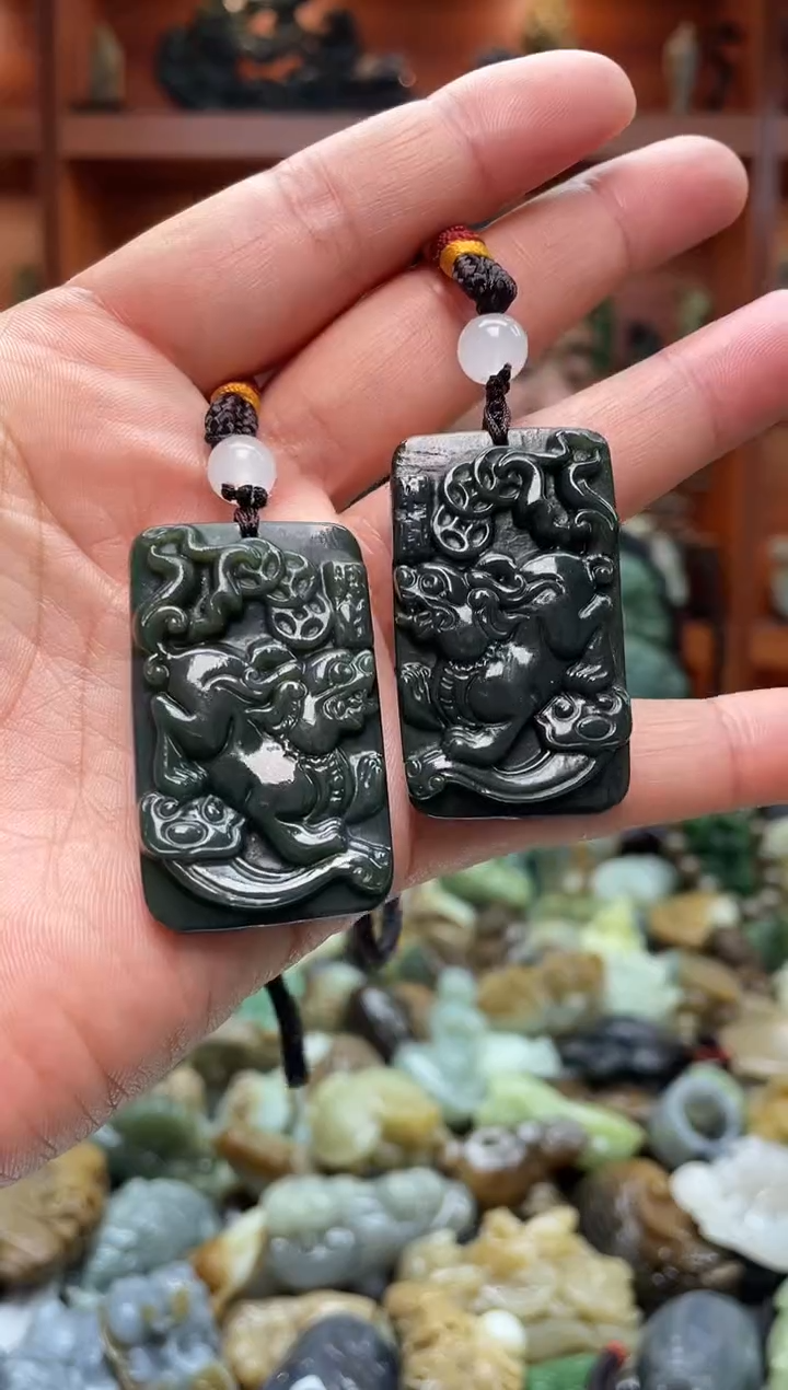 未镶嵌和田玉把件拍一发一 多样性发货