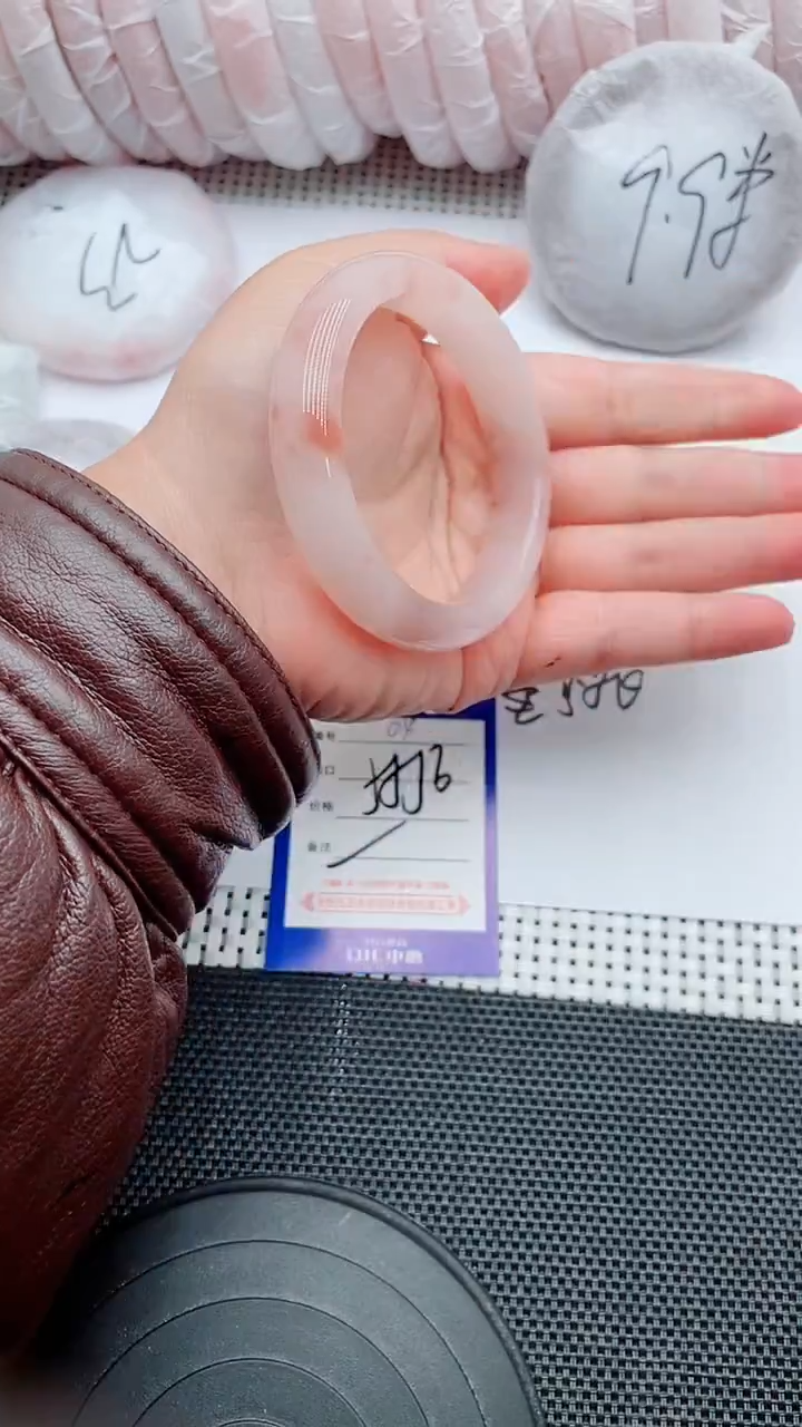 未镶嵌手镯石英质玉64-55-56