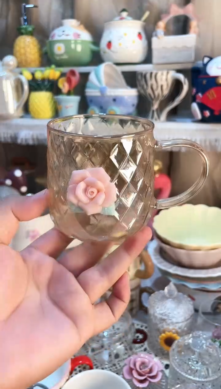 【闪购商品】瓷片香槟色水杯 质量好发货快放心拍