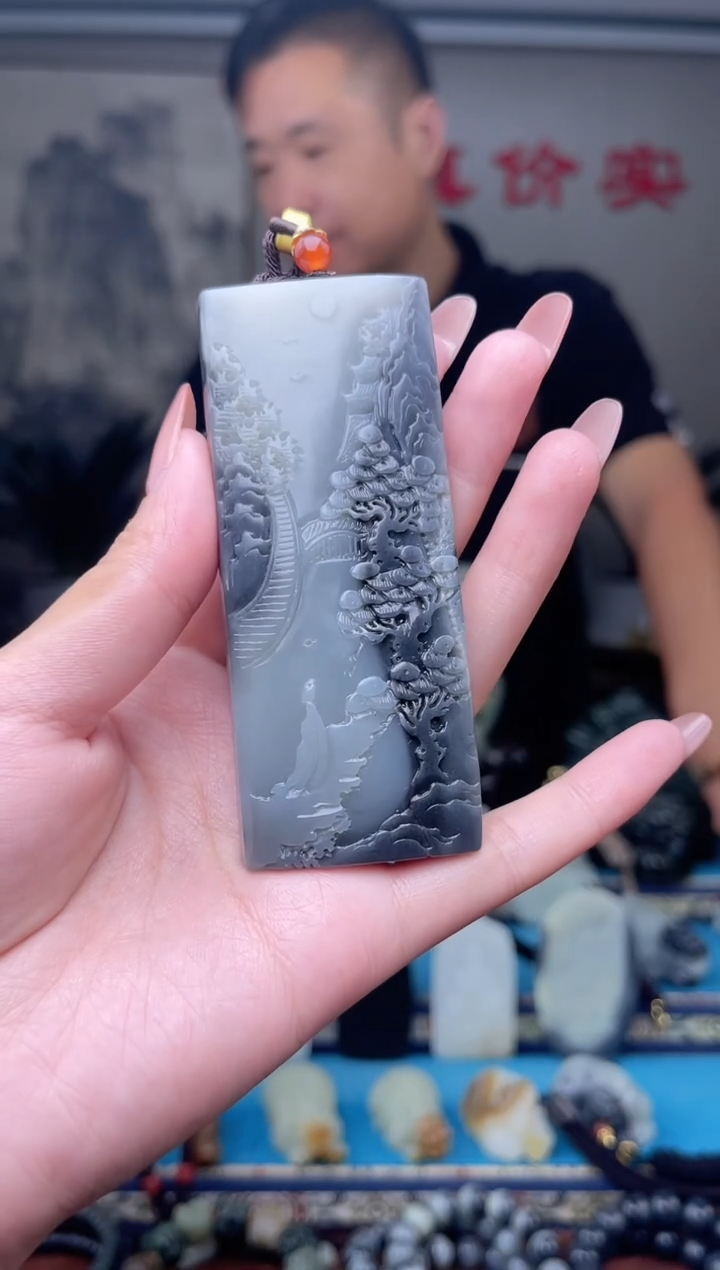 未镶嵌和田玉挂件1