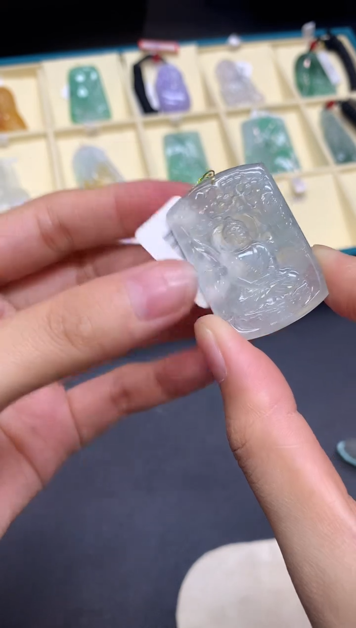 【闪购商品】定制翡翠未镶嵌大日如来【无服务费】