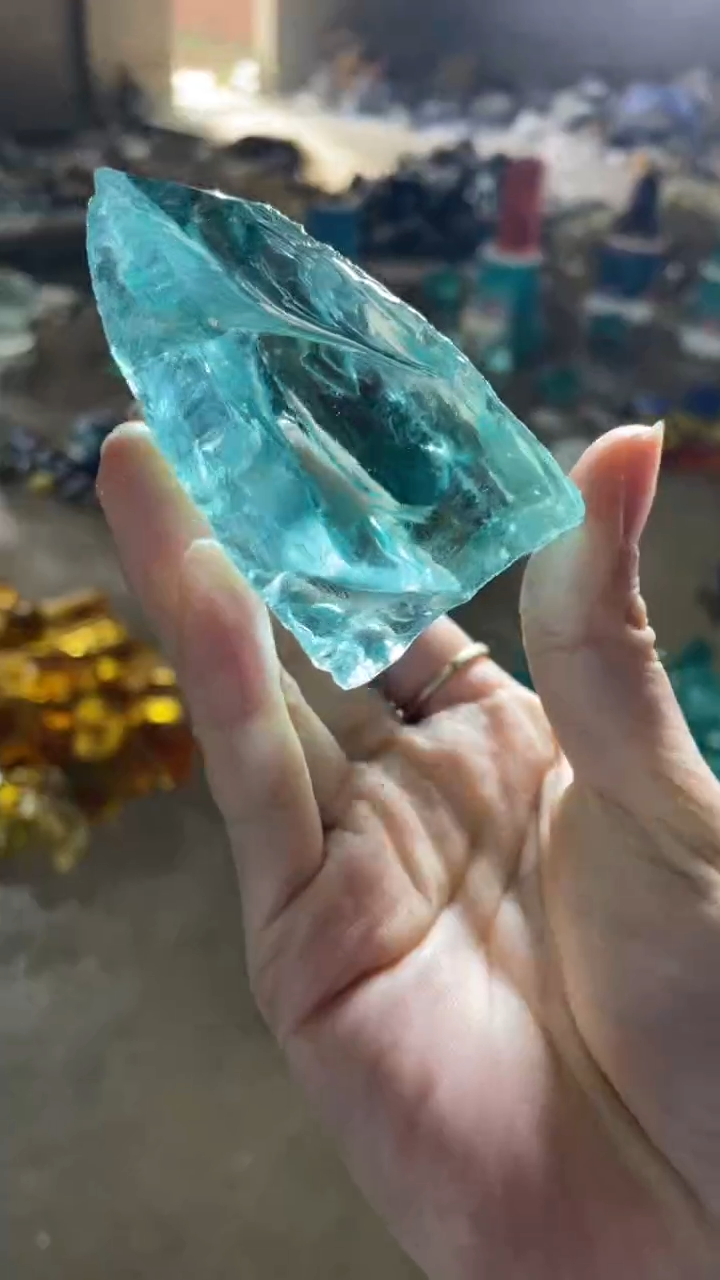 新疆五彩石原石摆件