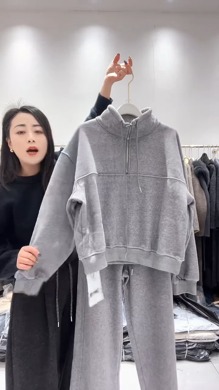 商贸城锦汐里女装批发003