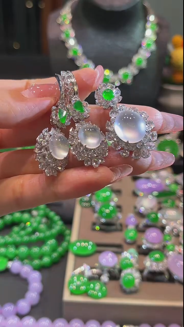 翡翠18K金镶嵌耳饰戒指耳坠两件套