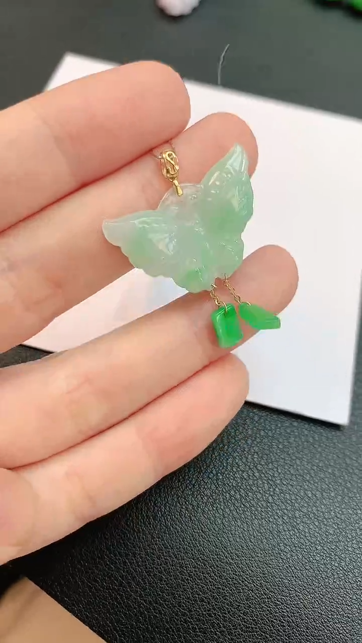 翡翠18K金镶嵌颈饰赠礼盒证书 敏