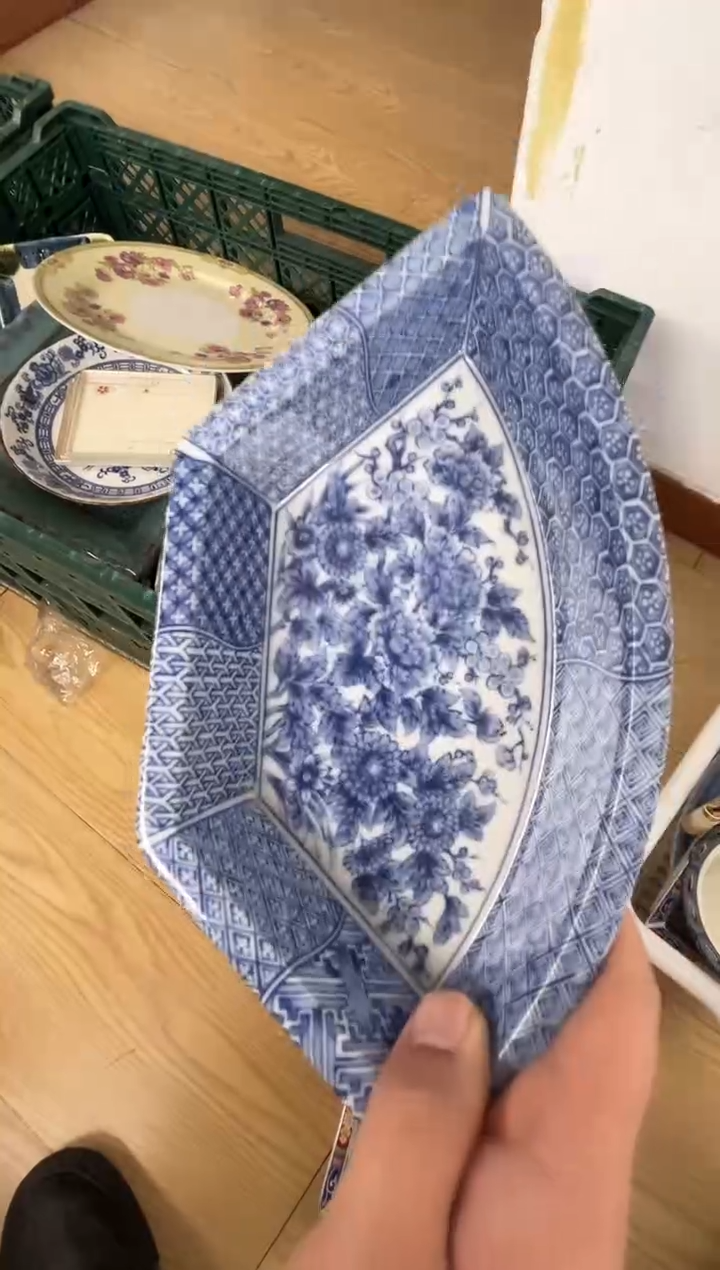 瓷片松**子房租到期清货处理 感谢支持