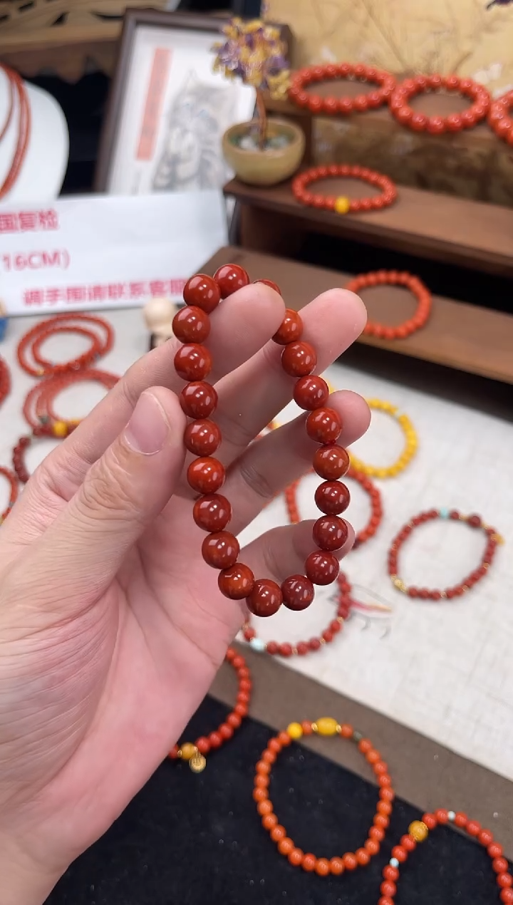 未镶嵌手串南红玛瑙牛血红单圈素串QF-A486（多样性发一）