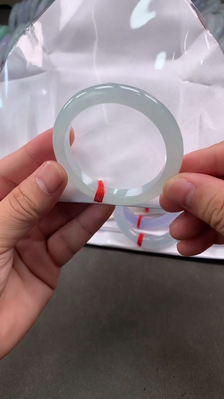 【闪购商品】翡翠手镯未镶嵌手镯