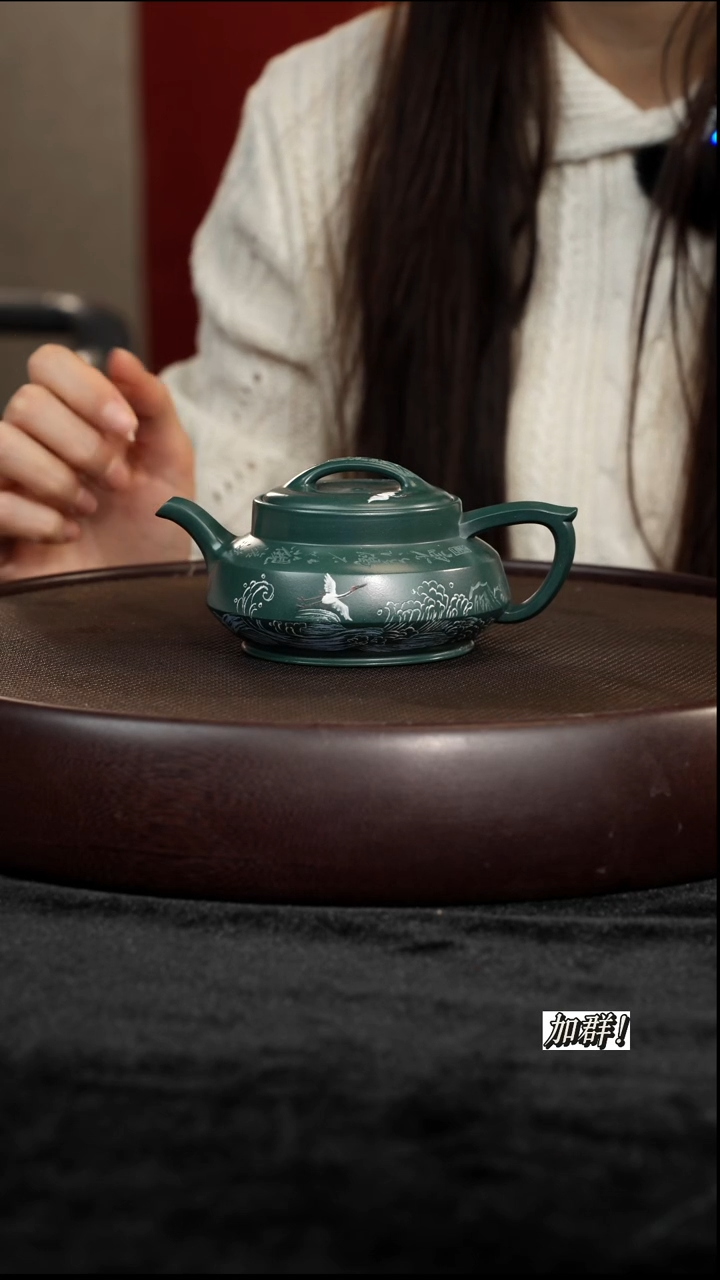 茶壶紫砂绿泥巨轮泥绘180cc