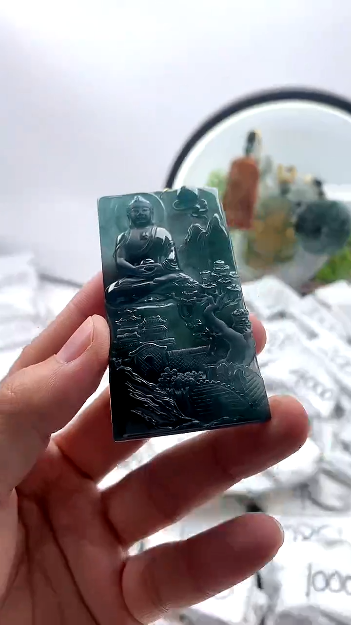 【闪购商品】翡翠颈饰未镶嵌大日如来