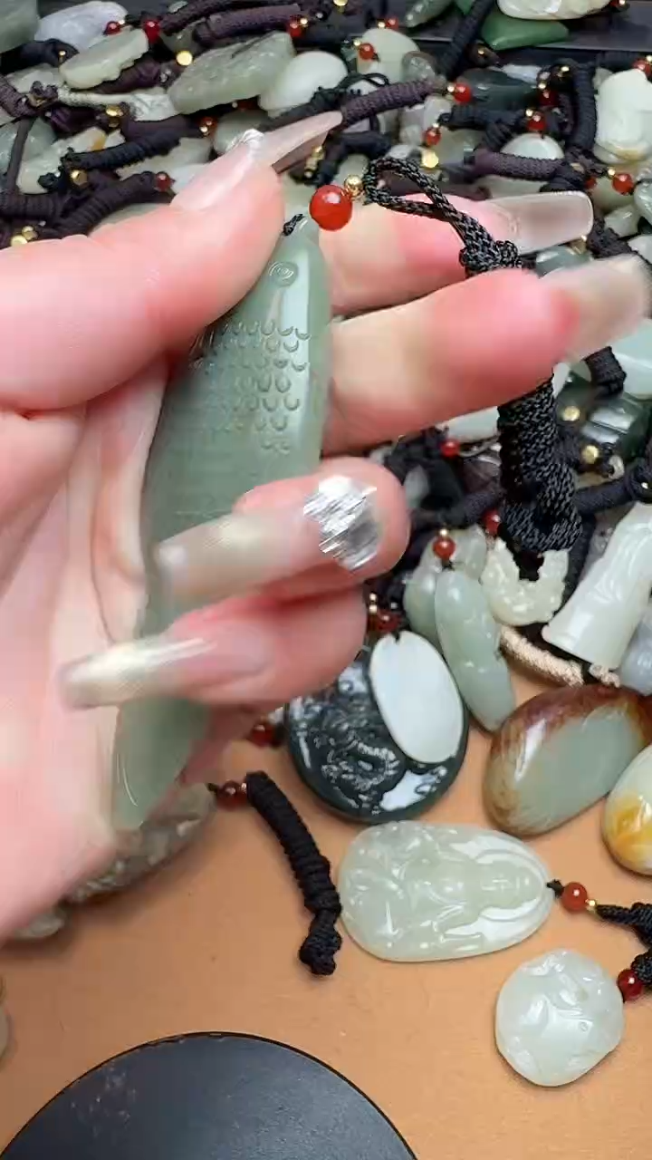 【闪购商品】和田玉颈饰未镶嵌1