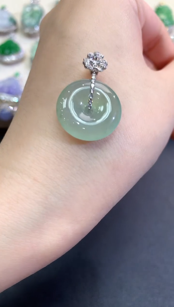 【闪购商品】翡翠颈饰18K金镶嵌C5   