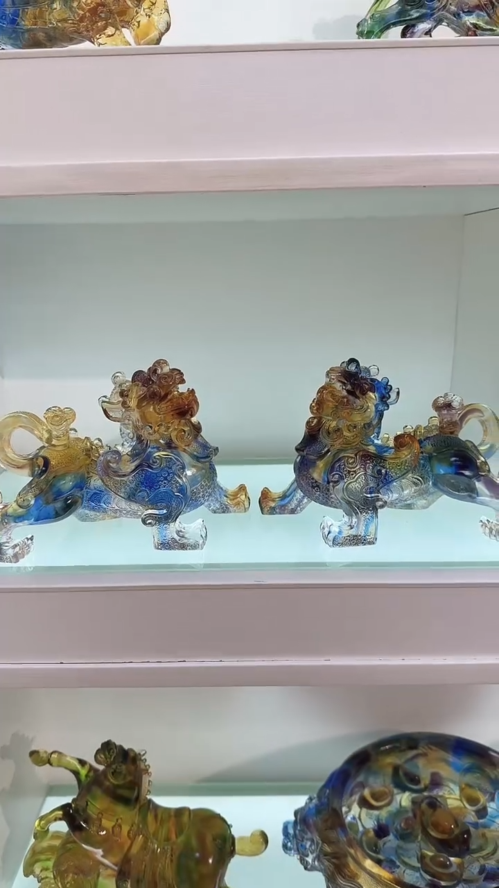手工艺品琉璃貔貅一对