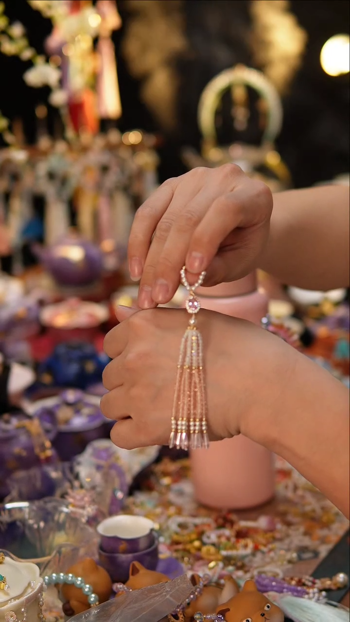 【闪购商品】摆件粉色流苏粉色流苏