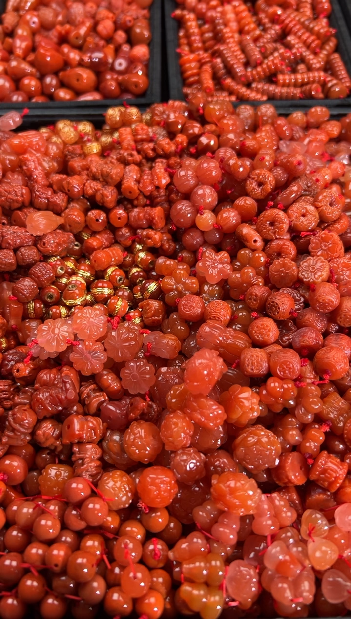 【闪购商品】南红玛瑙颈饰未镶嵌1