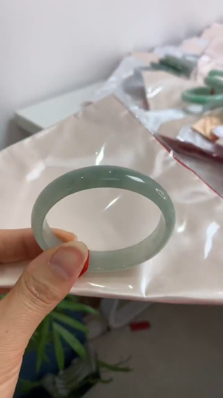 未镶嵌手镯翡翠54.5冰贵妃