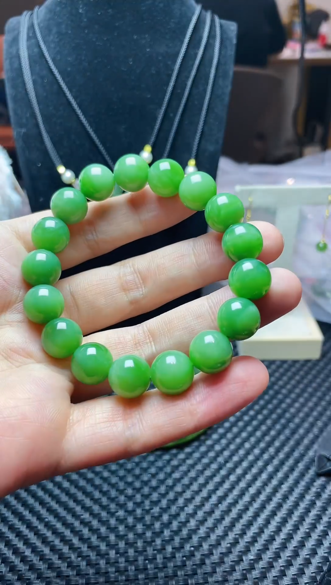 手串未镶嵌和田玉和田玉碧玉手串12mm