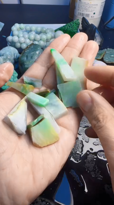 颈饰未镶嵌翡翠卫*041