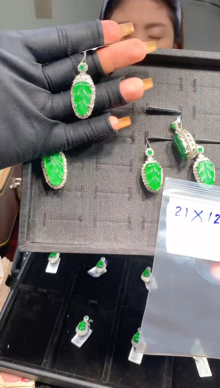 【闪购商品】定制翡翠未镶嵌19定制翡翠-多样性发货（发其一）