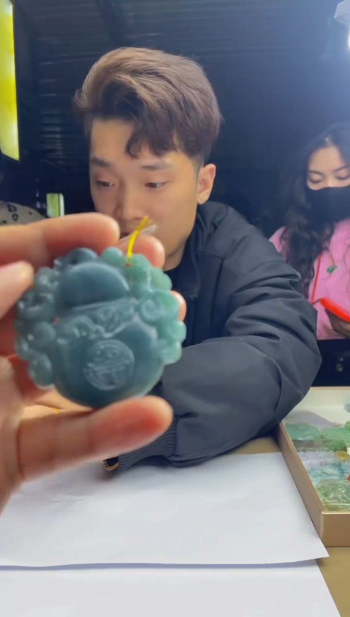 【闪购商品】定制翡翠未镶嵌          2051