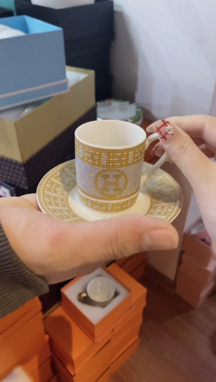 【闪购商品】杯鸿辉家品牌瓷器，京东包邮！