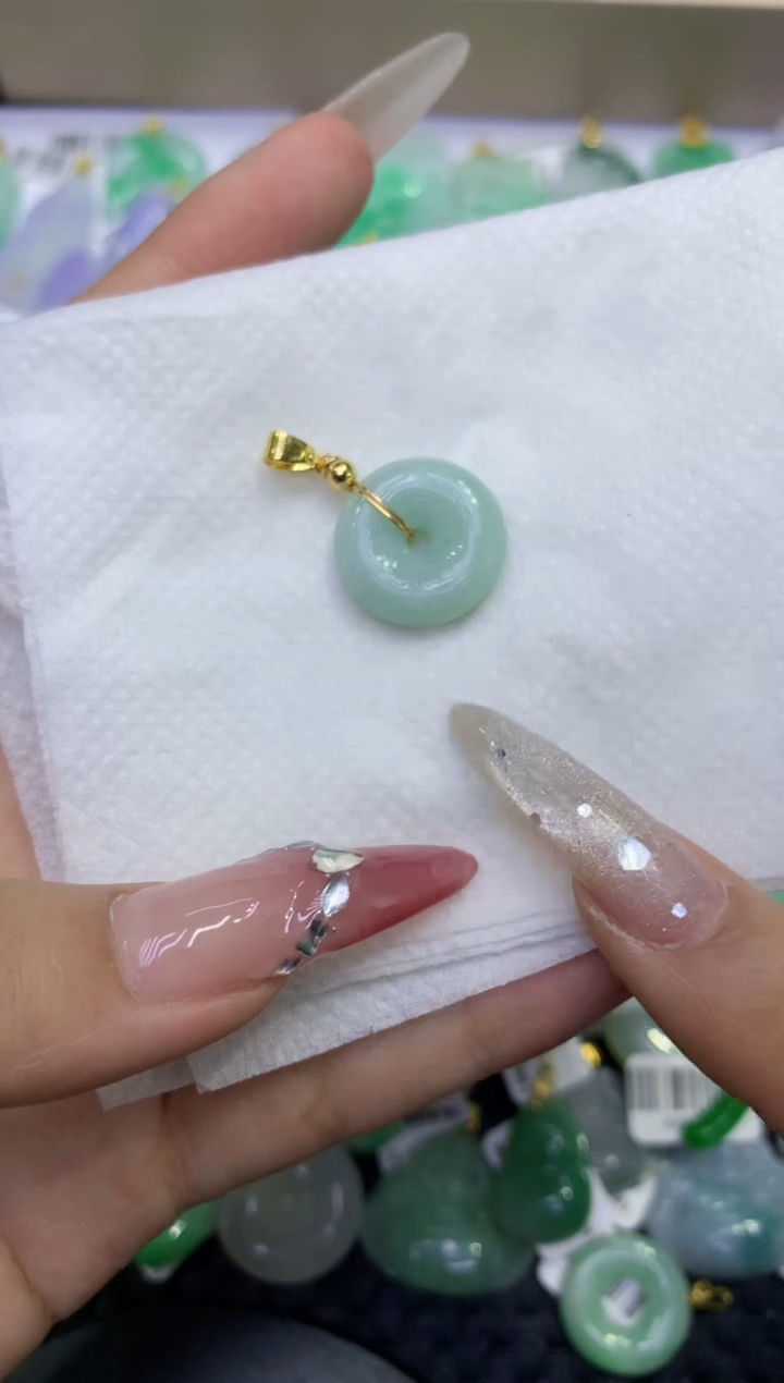 颈饰未镶嵌翡翠天然缅甸A货翡翠