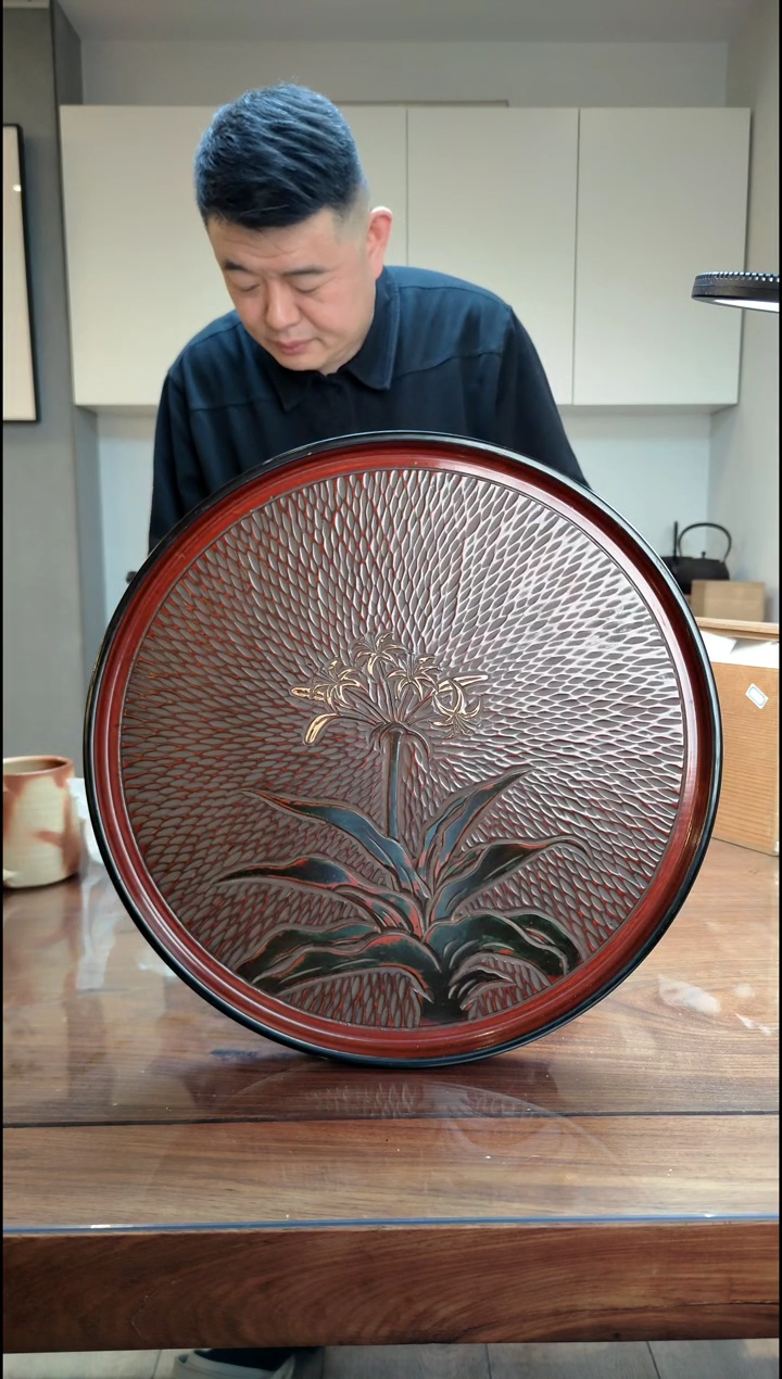 长**弓日本原产漆器圆盘略有变形