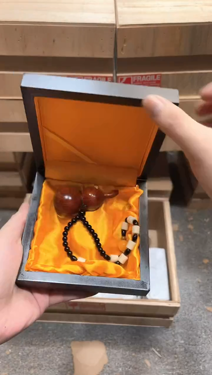 陈氏文玩云仓木制类手串无礼盒YS1414