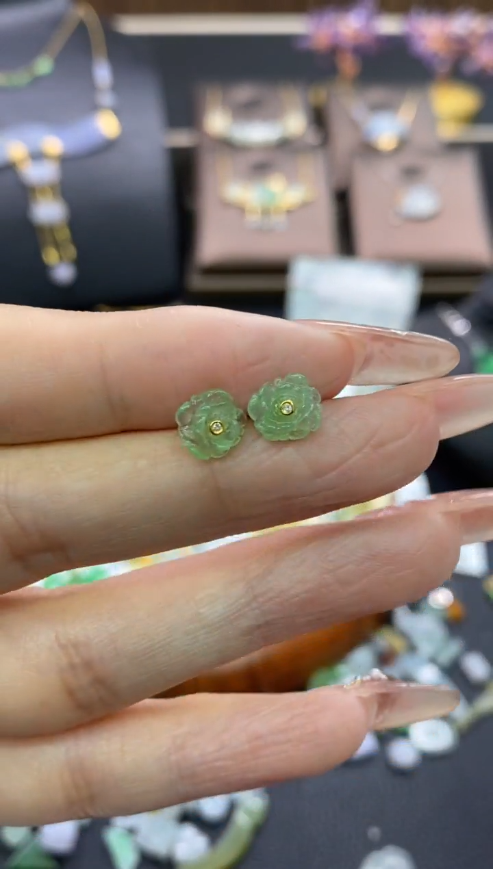 【闪购商品】翡翠颈饰18K金镶嵌净货11916