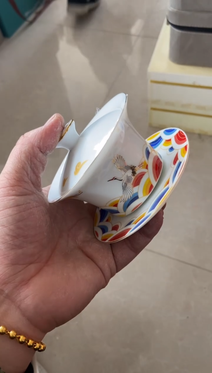 杯无运费险不带礼盒略有瑕疵有点脏介意勿拍