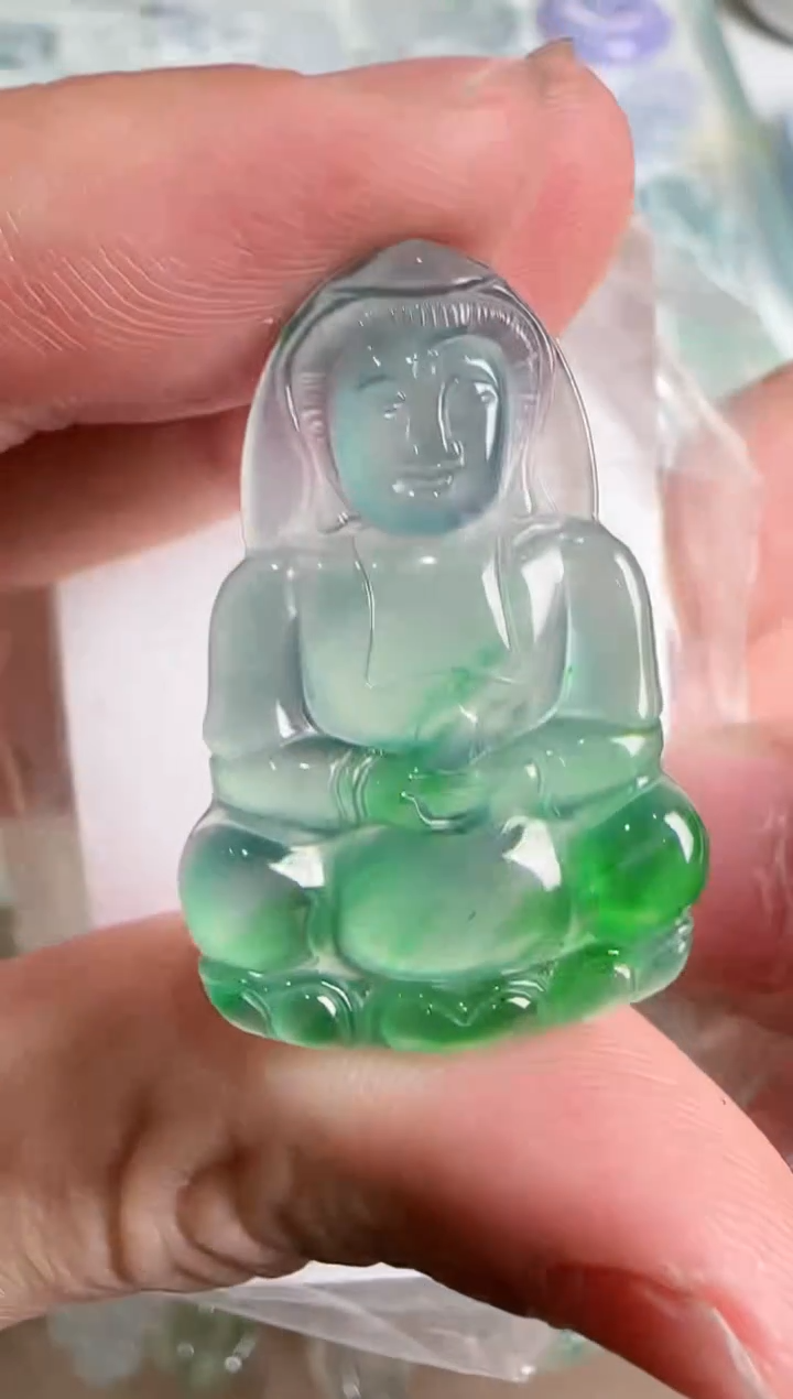 【闪购商品】翡翠吊坠(不含链)未镶嵌 