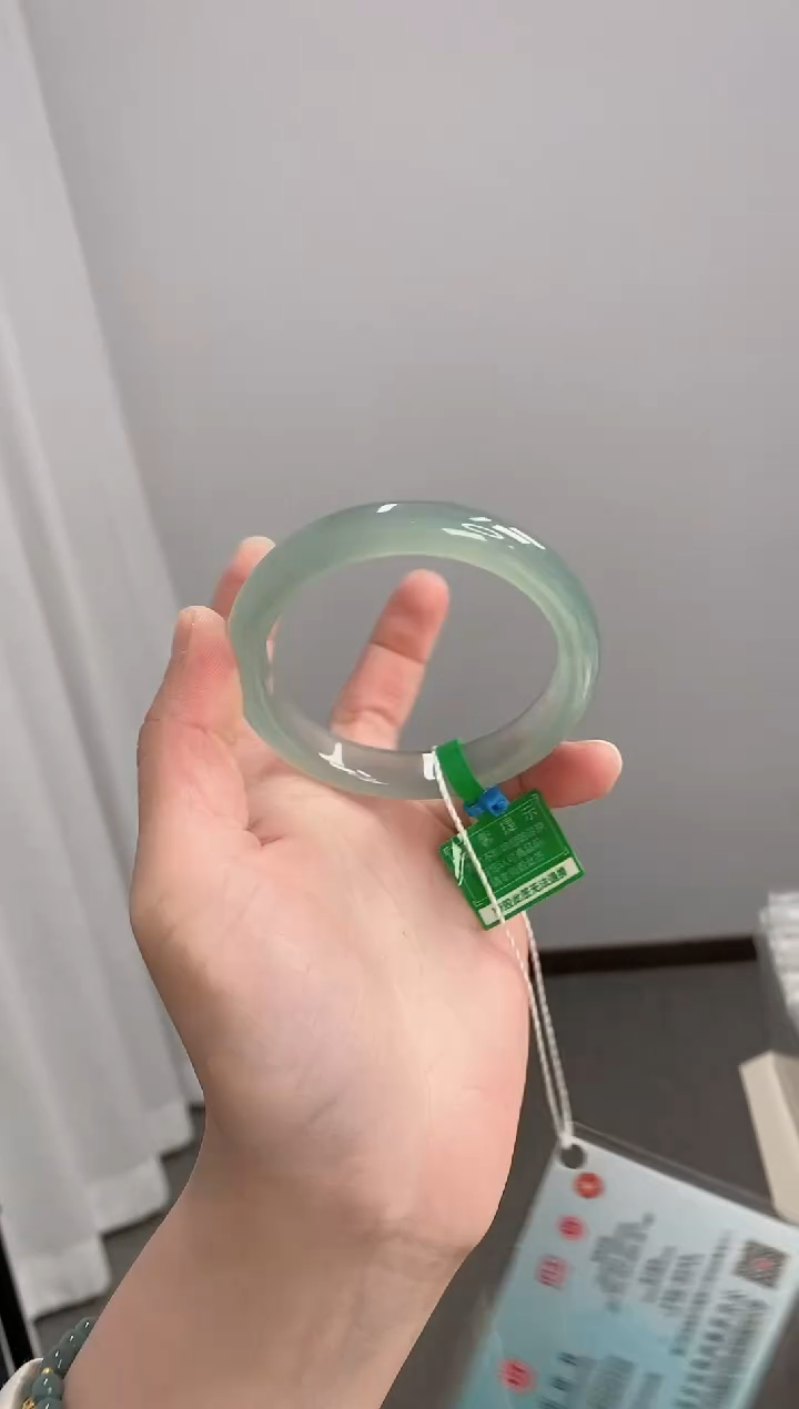 【闪购商品】玛瑙/玉髓手镯未镶嵌55-56圈