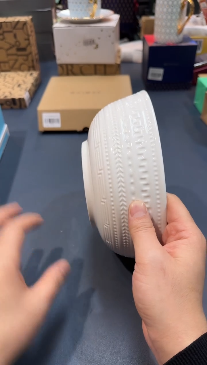 【闪购商品】瓷片A635全场正品，京东包邮