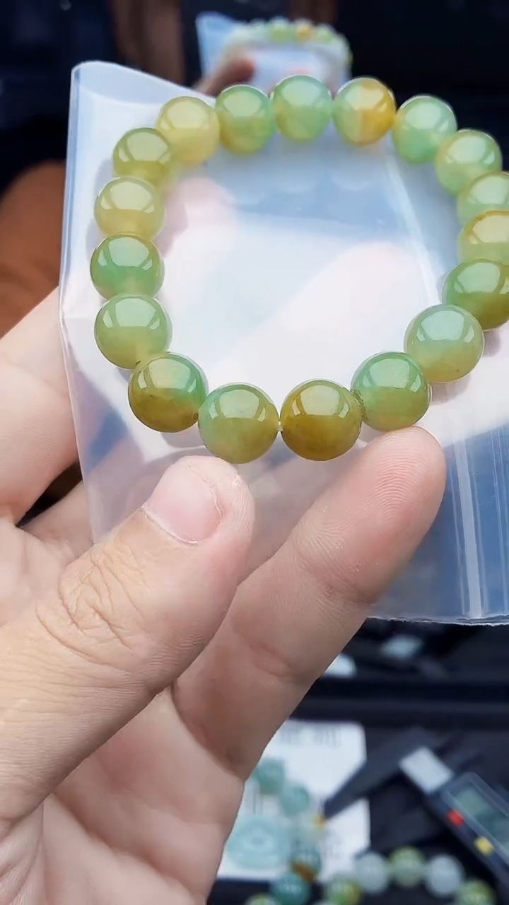 未镶嵌定制翡翠奉****?毛货需精细抛光拍一发一（多样性发货）