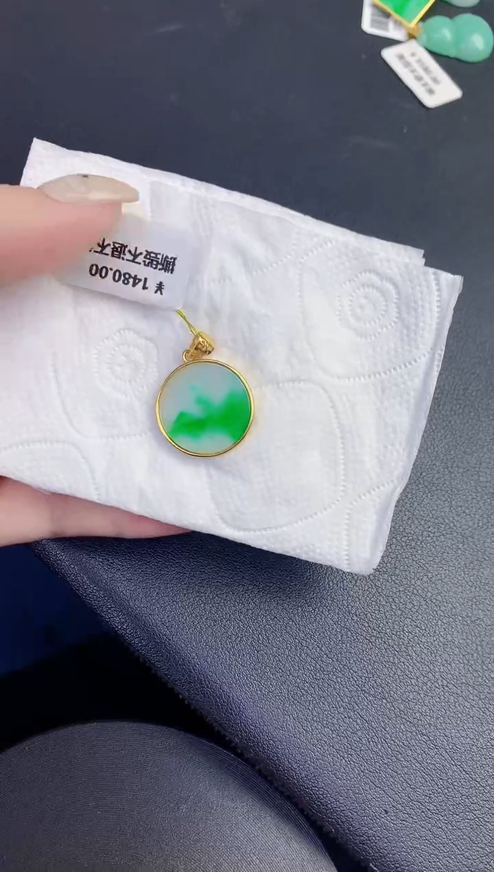 颈饰未镶嵌翡翠缅甸天然翡翠A货