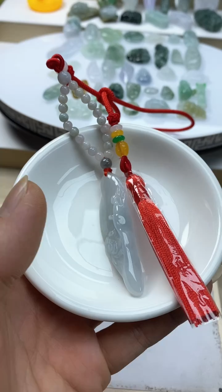 颈饰未镶嵌翡翠51天然缅甸翡翠A货微瑕车挂